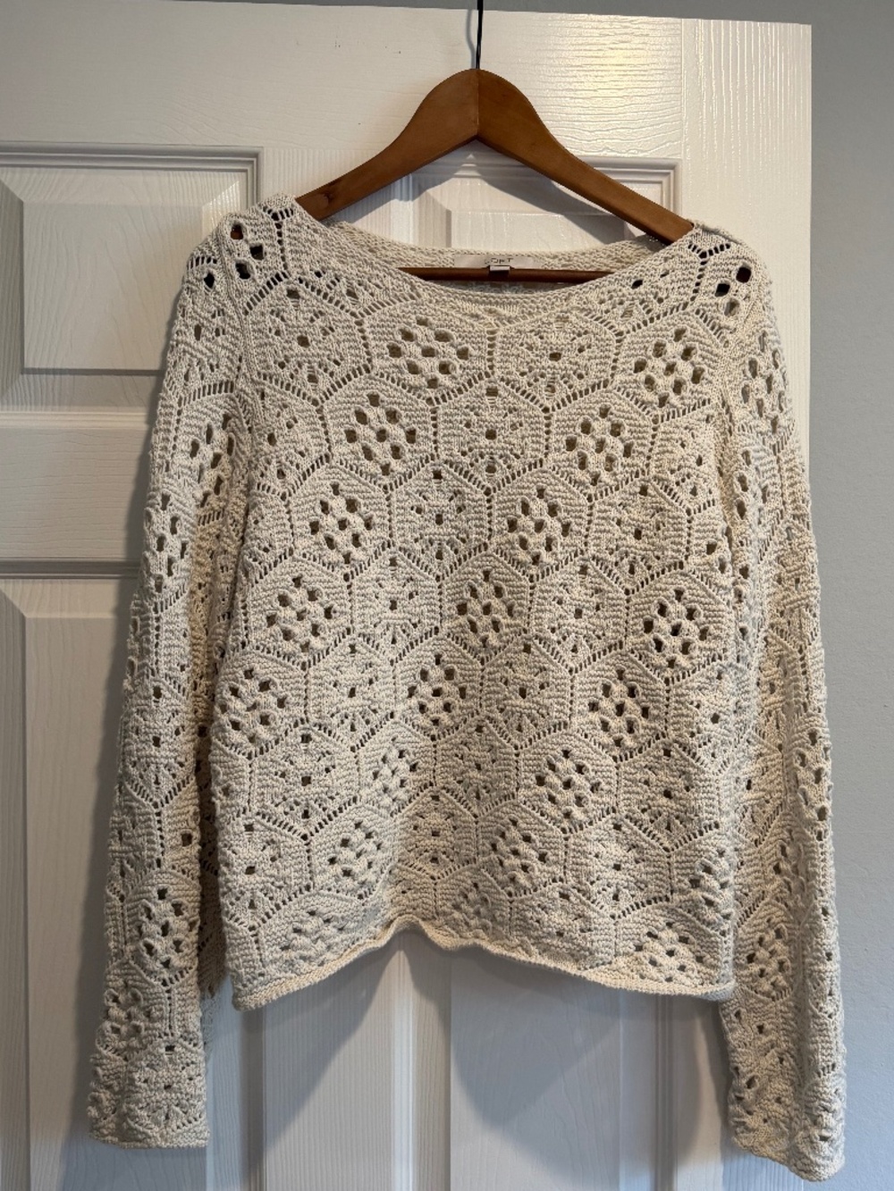 Cream / Beige Crochet Sweater